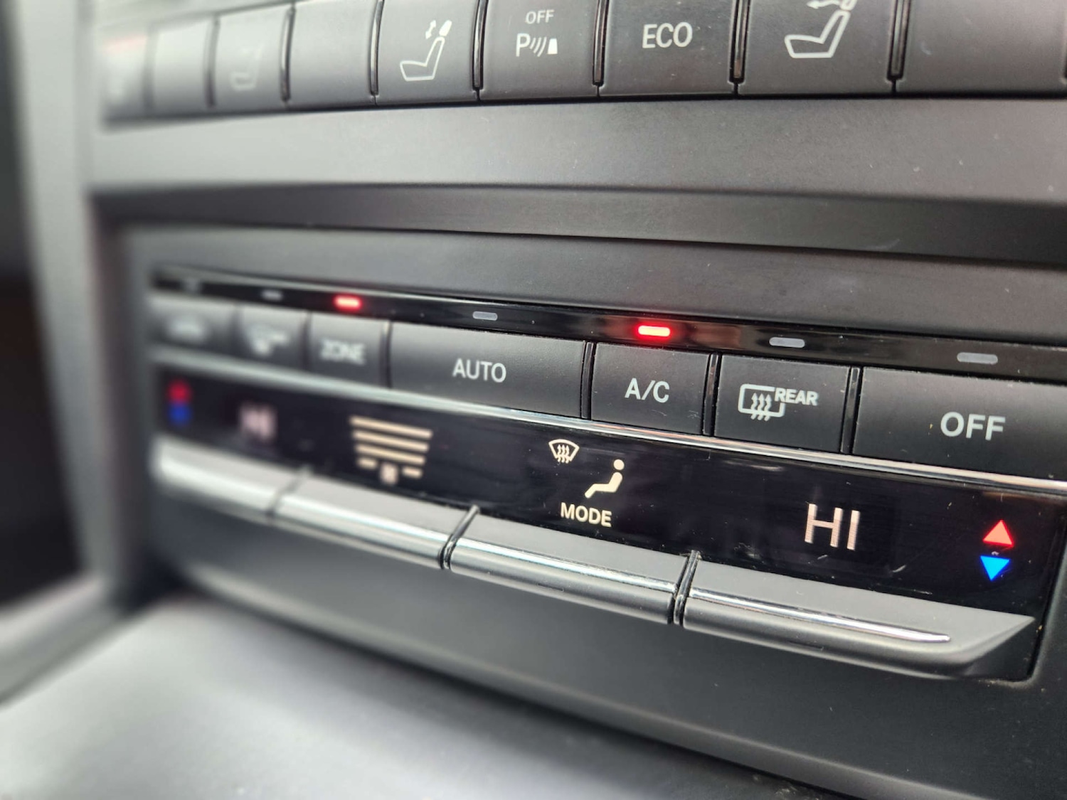 Used Mercedes-Benz E Class 2012 for sale - 77891360: Photo 50