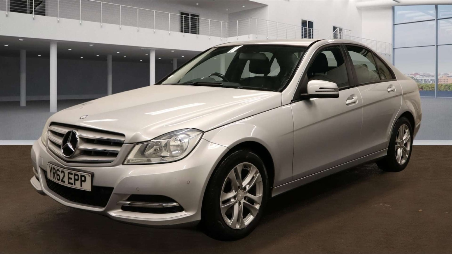 Used Mercedes-Benz C Class 2012 for sale - 76969225: Photo 4