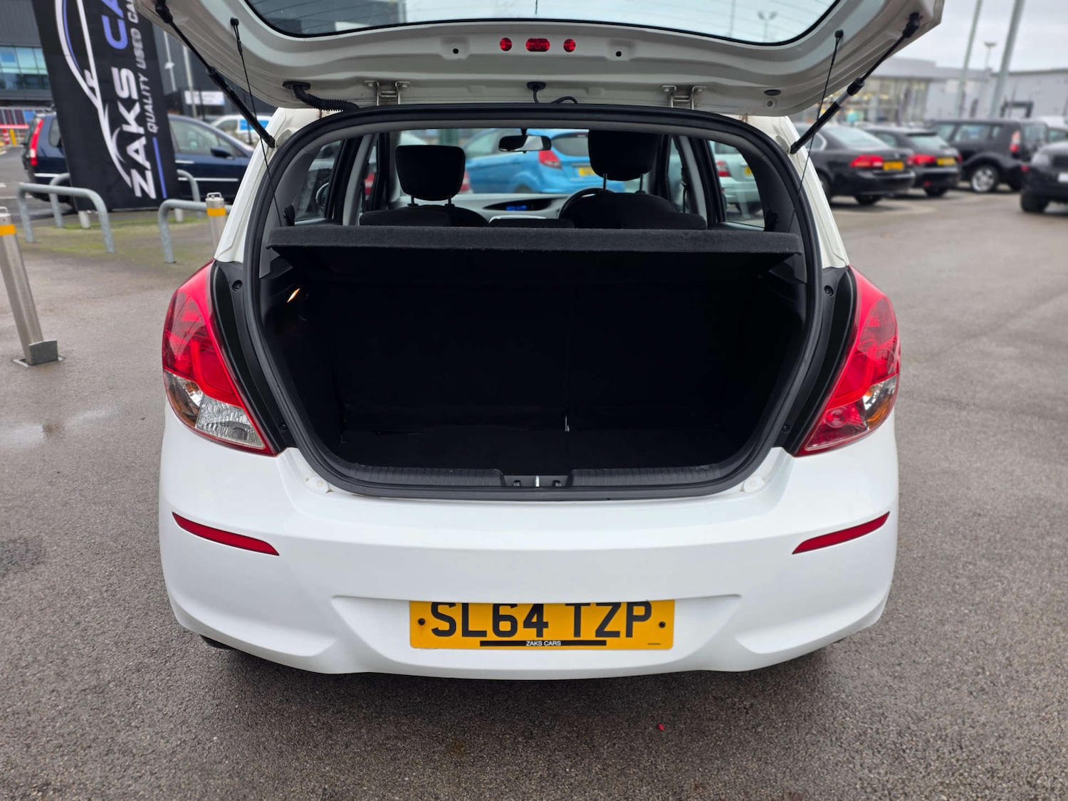 Used Hyundai i20 2015 for sale - 76690643: Photo 16