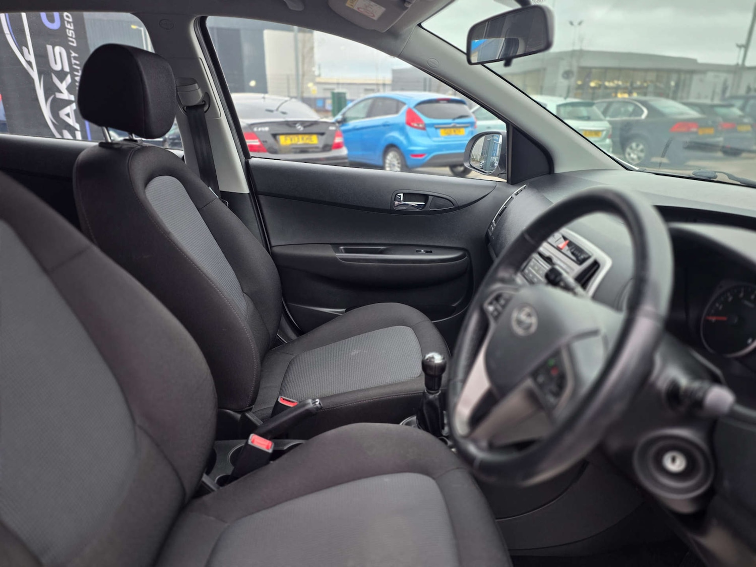 Used Hyundai i20 2015 for sale - 76690643: Photo 26