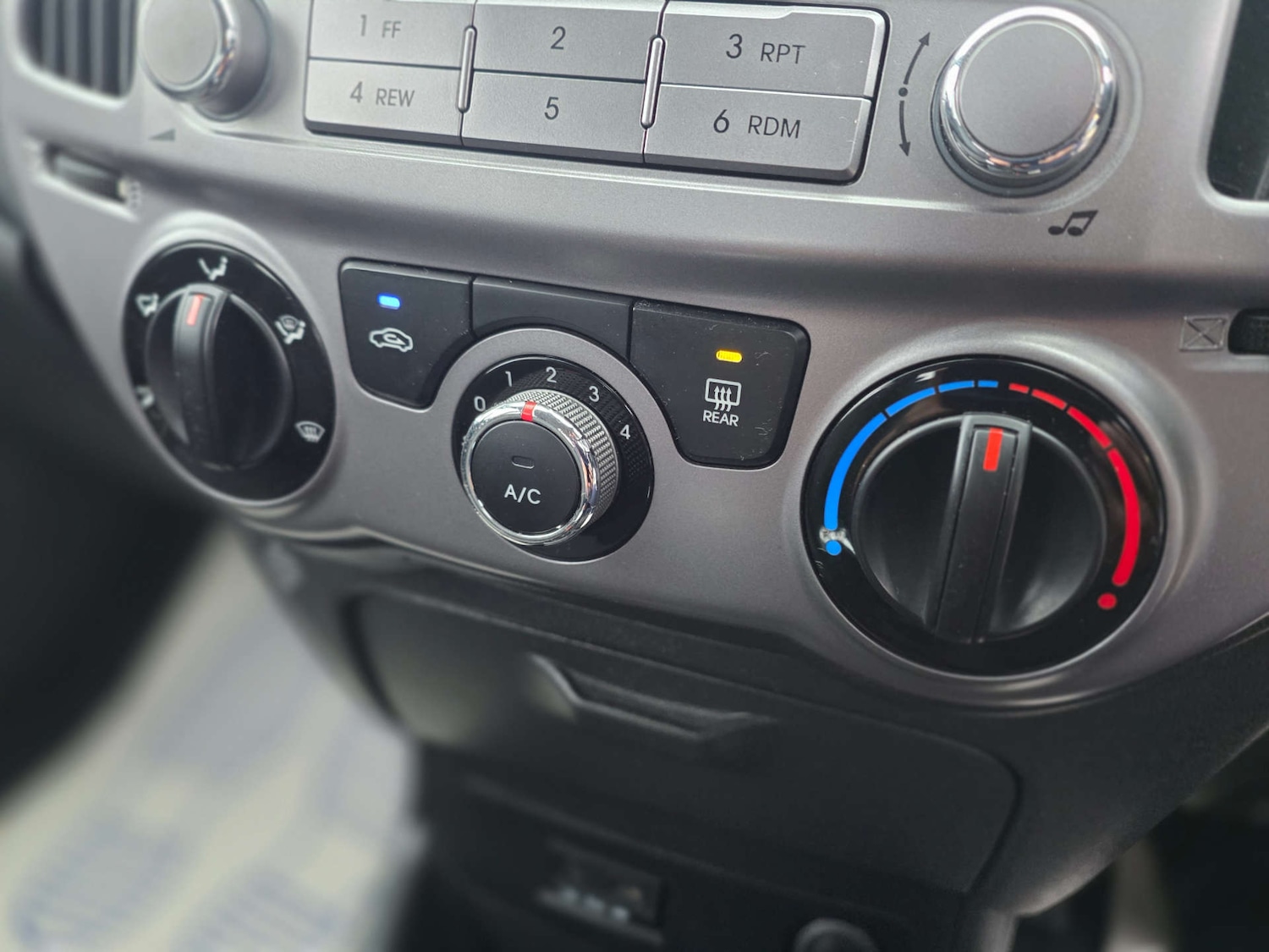 Used Hyundai i20 2015 for sale - 76690643: Photo 38