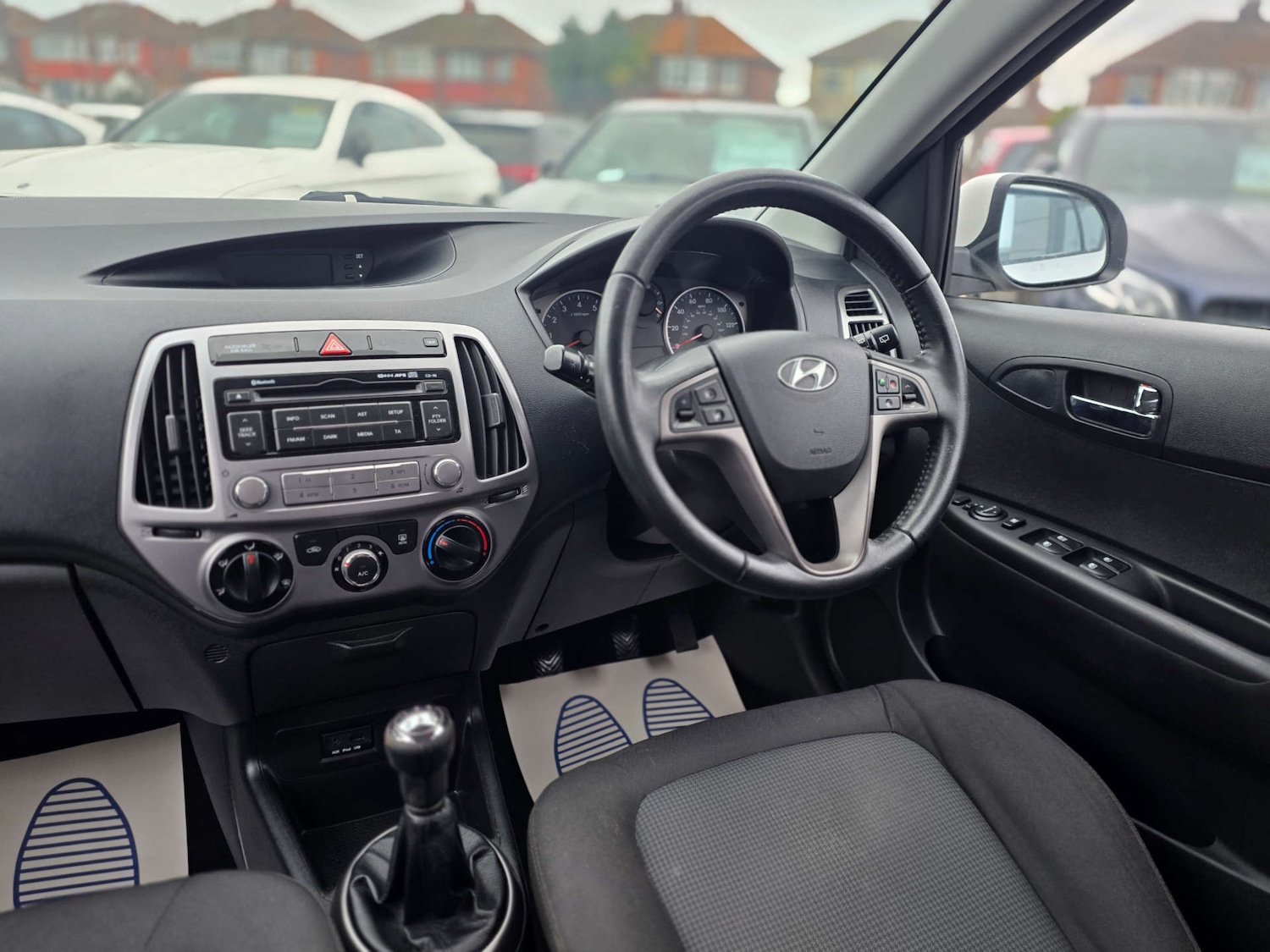 Used Hyundai i20 2015 for sale - 76690643: Photo 42