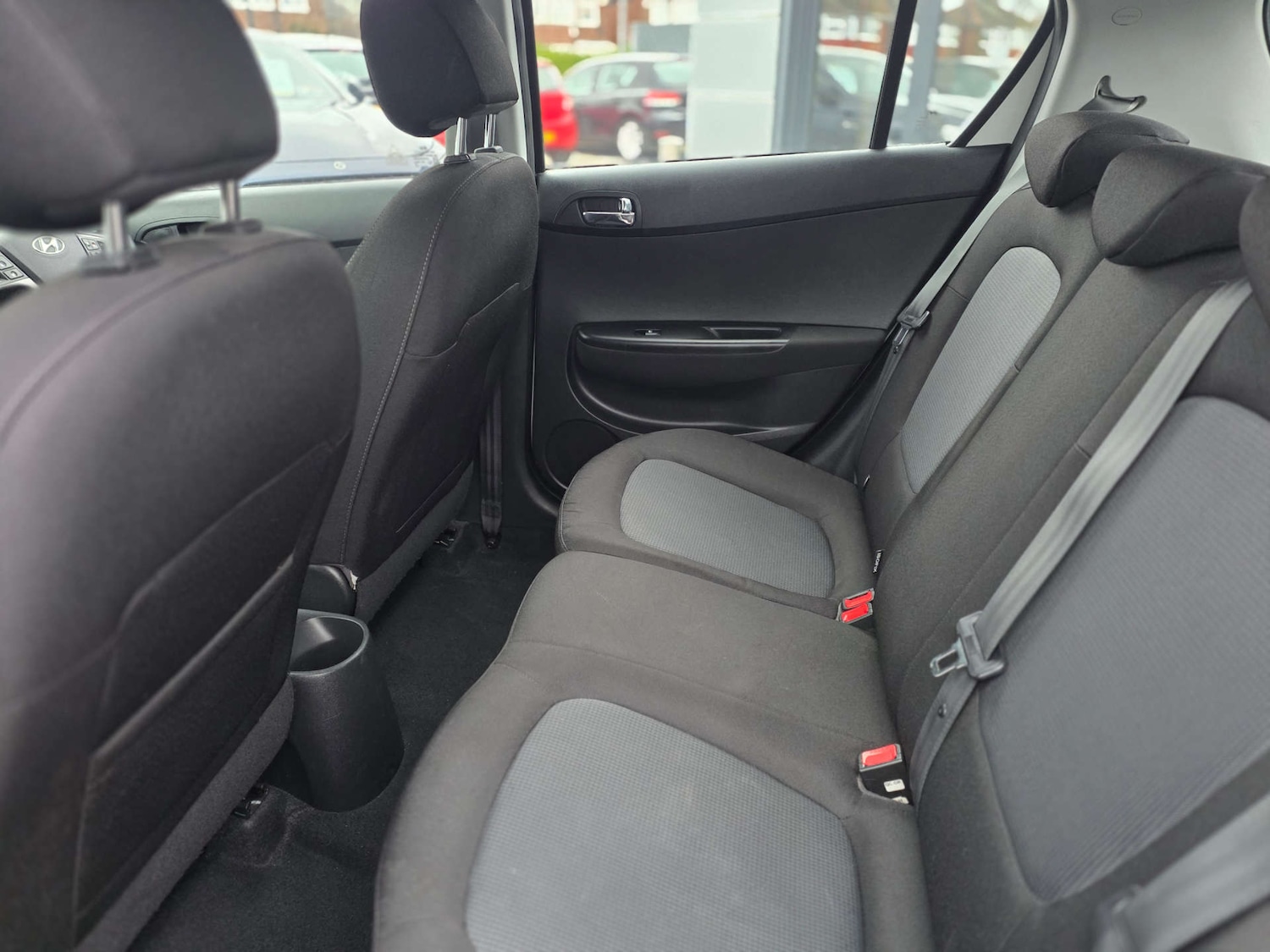 Used Hyundai i20 2015 for sale - 76690643: Photo 48