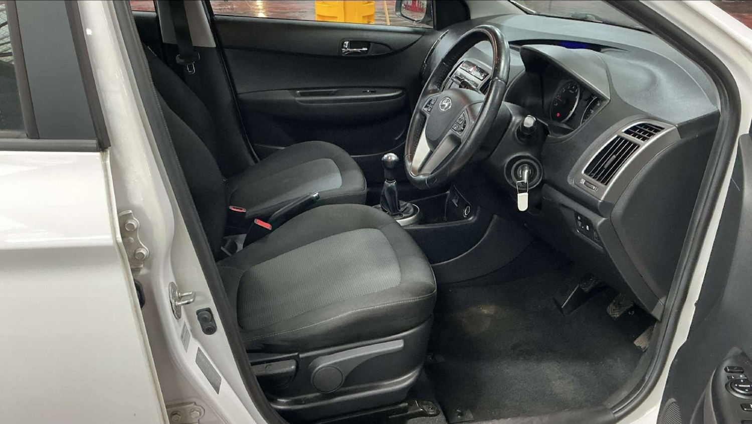 Used Hyundai i20 2015 for sale - 76690643: Photo 7