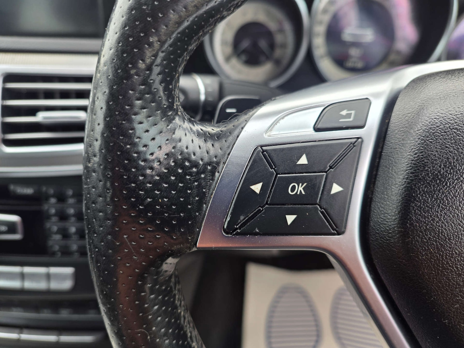 Used Mercedes-Benz E Class 2015 for sale - 77484937: Photo 25