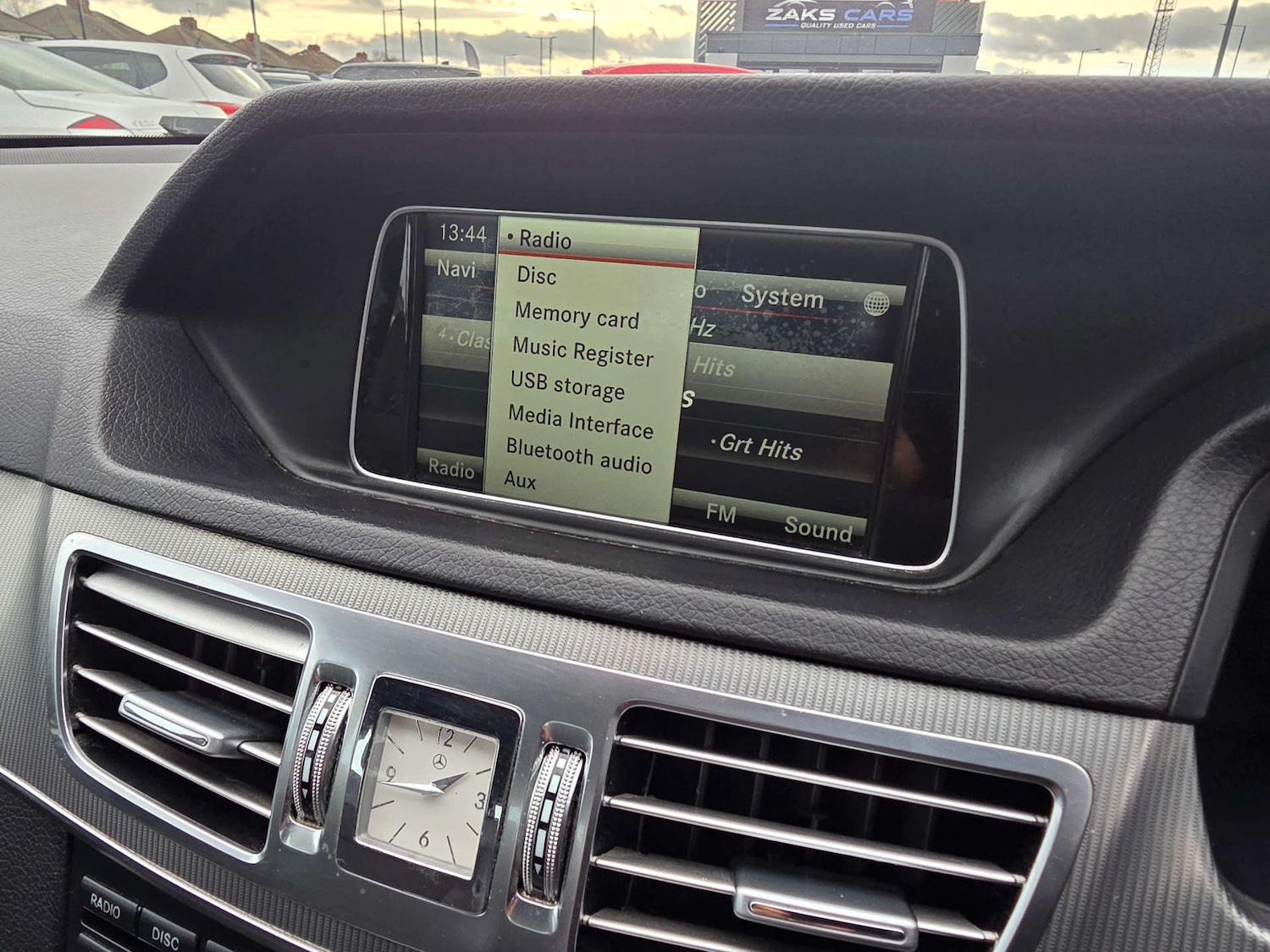 Used Mercedes-Benz E Class 2015 for sale - 77484937: Photo 34