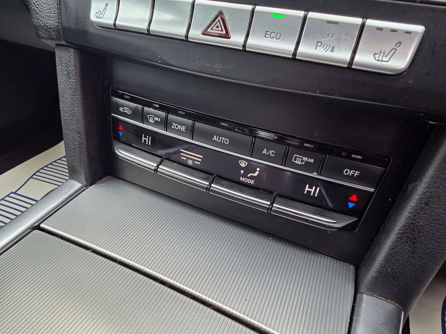 Used Mercedes-Benz E Class 2015 for sale - 77484937: Photo 39