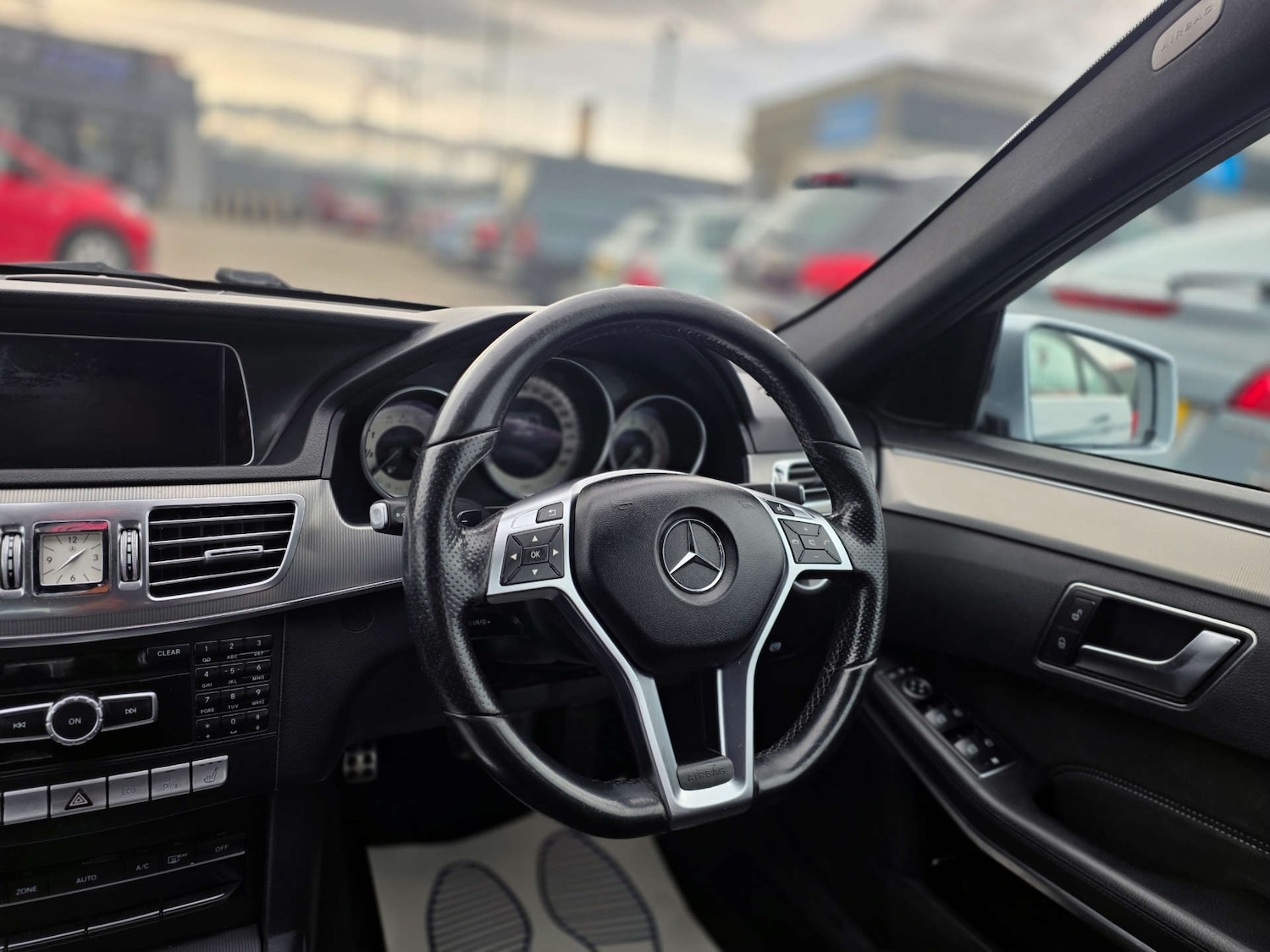 Used Mercedes-Benz E Class 2015 for sale - 77484937: Photo 43