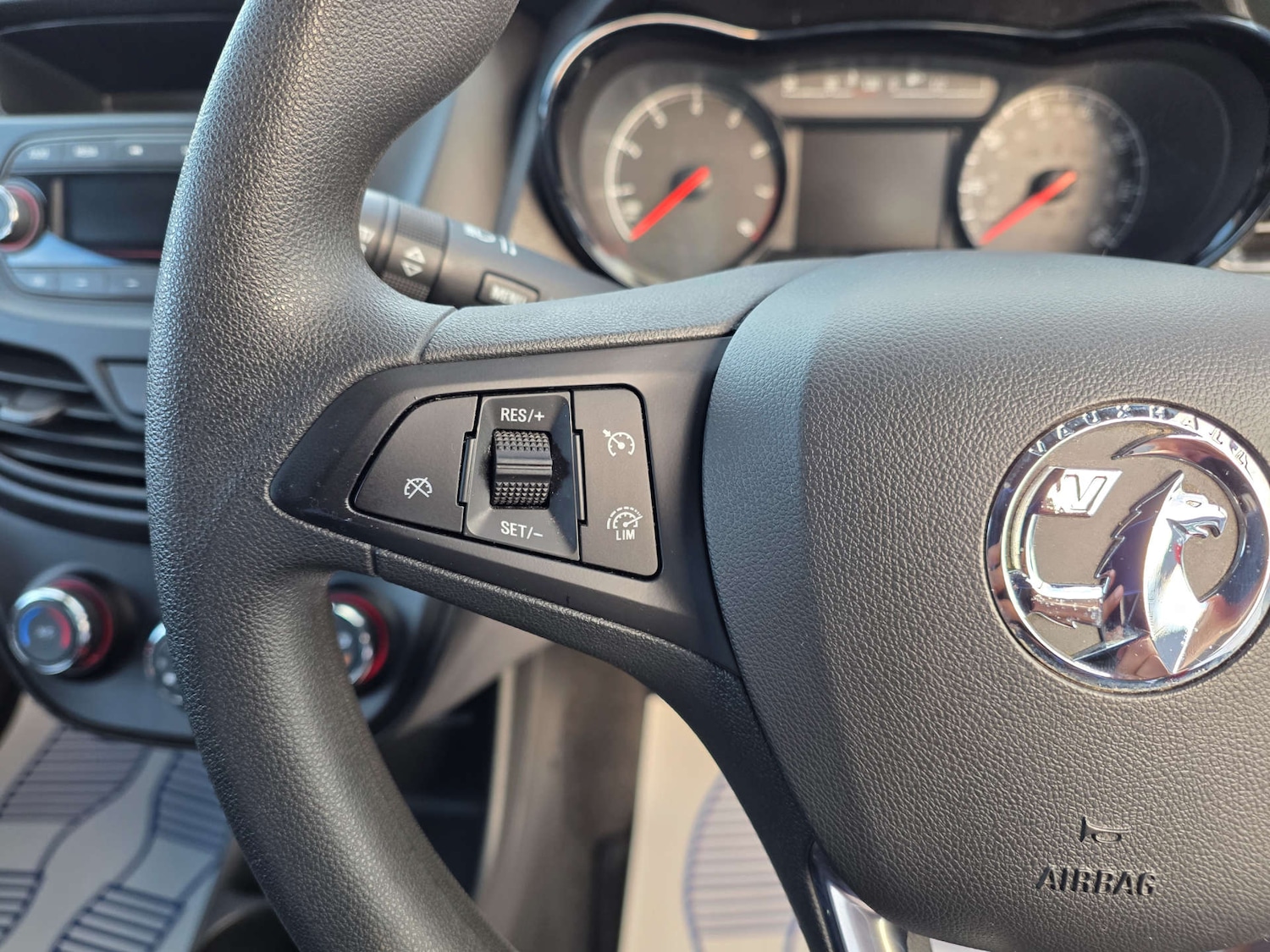 Used Vauxhall Viva 2016 for sale - 76690649: Photo 27