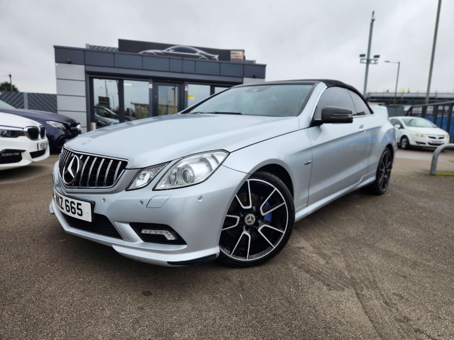 Used Mercedes-Benz E Class 2011 for sale - 76690626: Photo 11