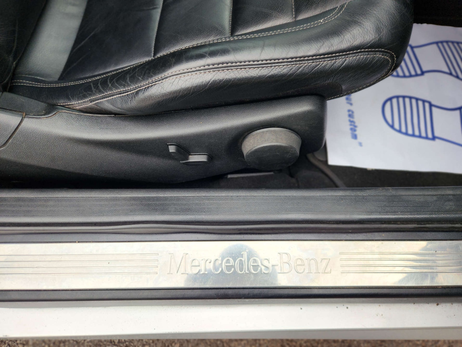 Used Mercedes-Benz E Class 2011 for sale - 76690626: Photo 31