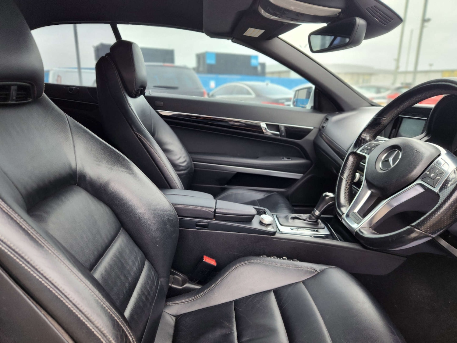 Used Mercedes-Benz E Class 2011 for sale - 76690626: Photo 33