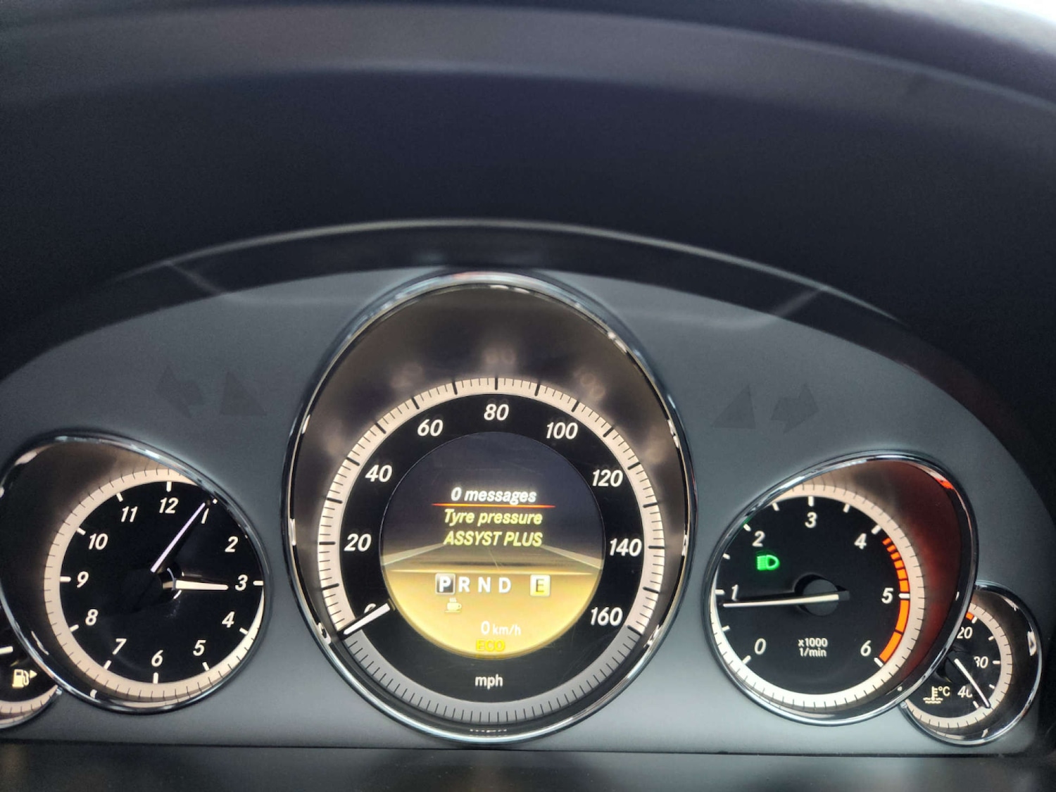 Used Mercedes-Benz E Class 2011 for sale - 76690626: Photo 41