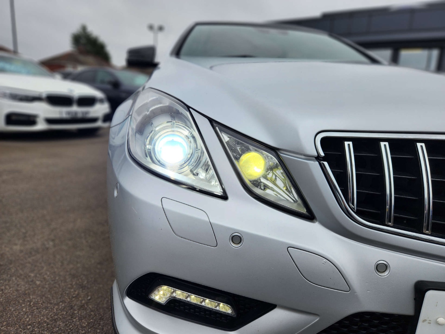 Used Mercedes-Benz E Class 2011 for sale - 76690626: Photo 6