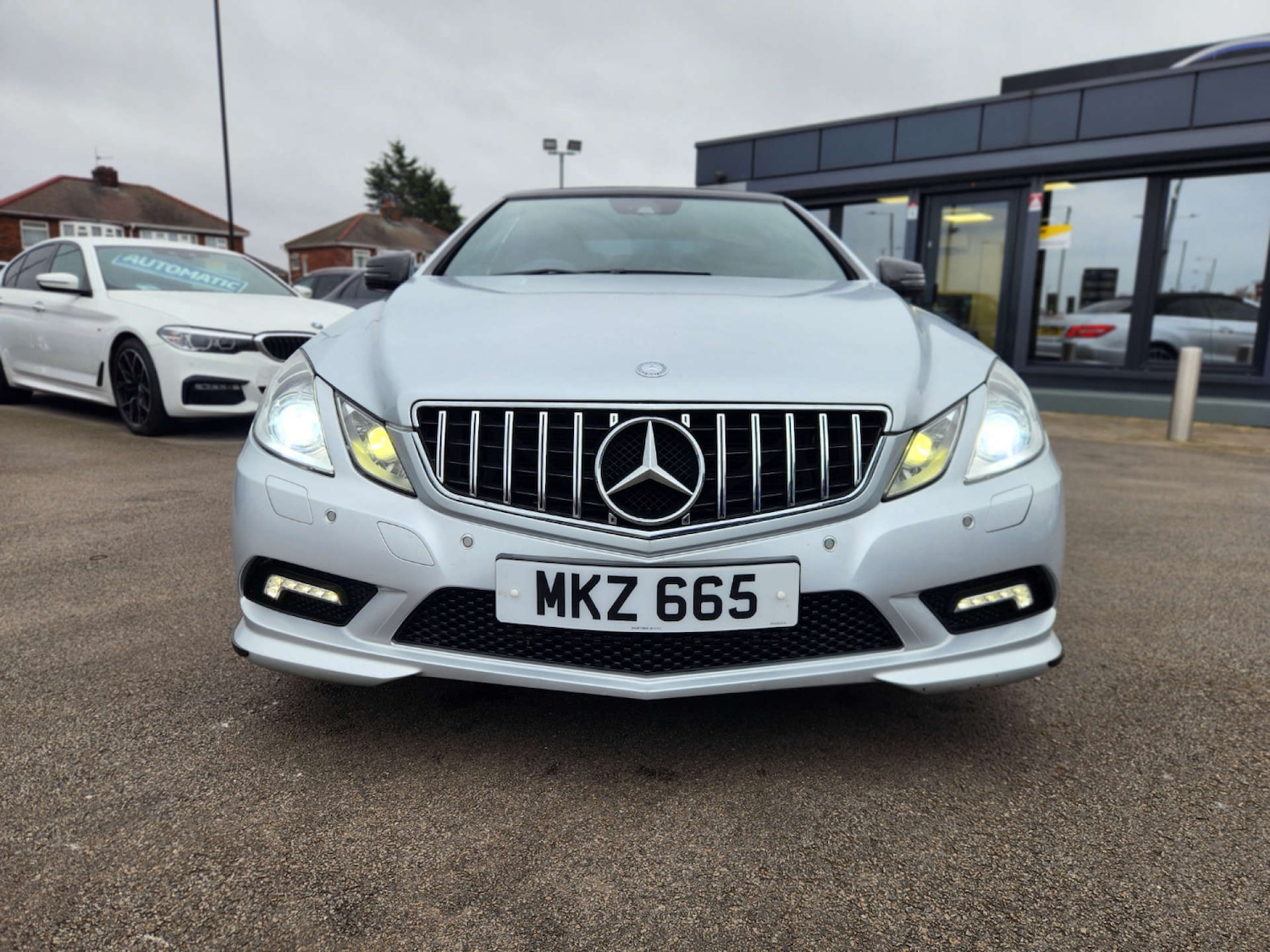 Used Mercedes-Benz E Class 2011 for sale - 76690626: Photo 7