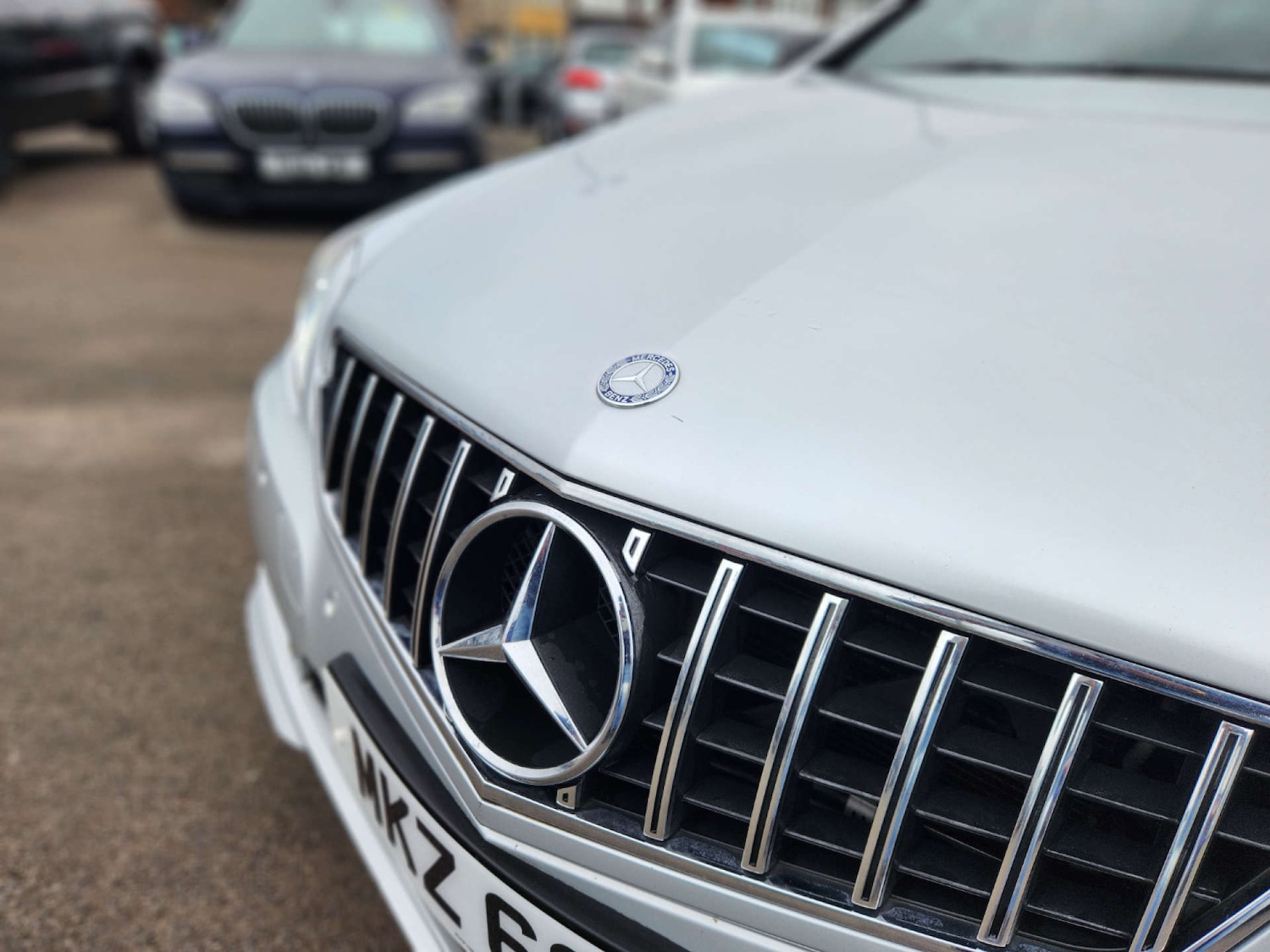 Used Mercedes-Benz E Class 2011 for sale - 76690626: Photo 8