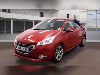 Used Peugeot 208 2014 for sale - 77729032: Photo