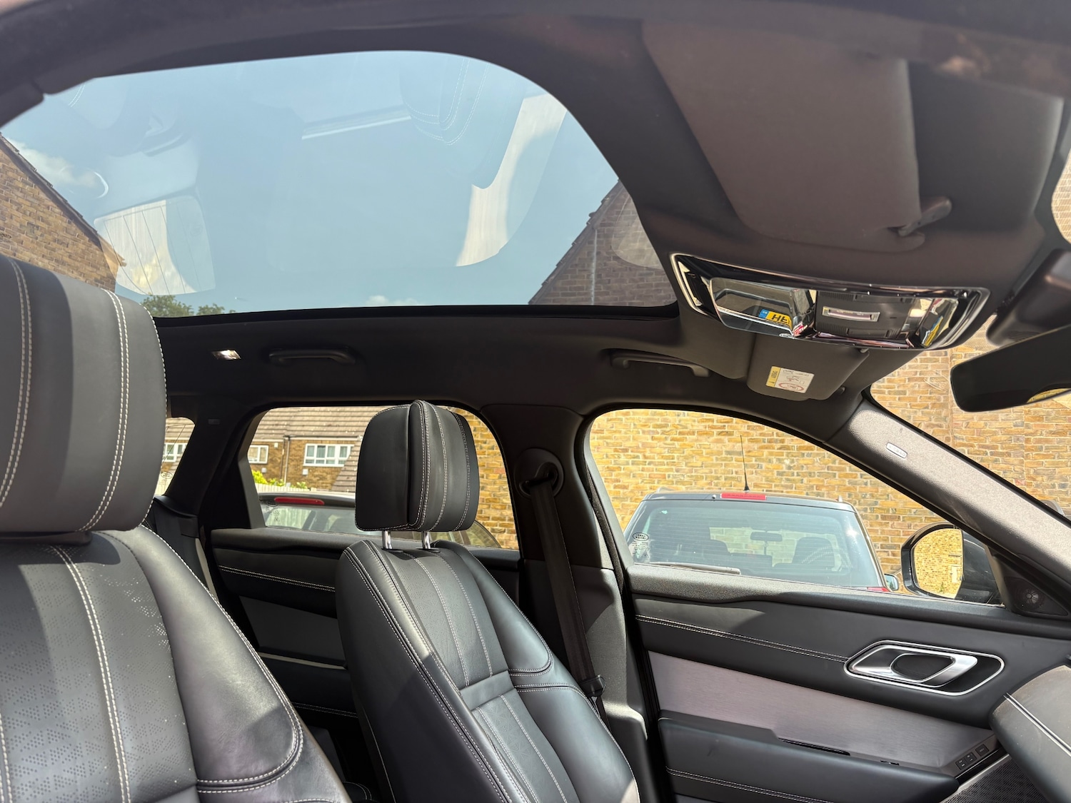 Used Land Rover Range Rover Velar 2018 for sale - 78183089: Photo 13