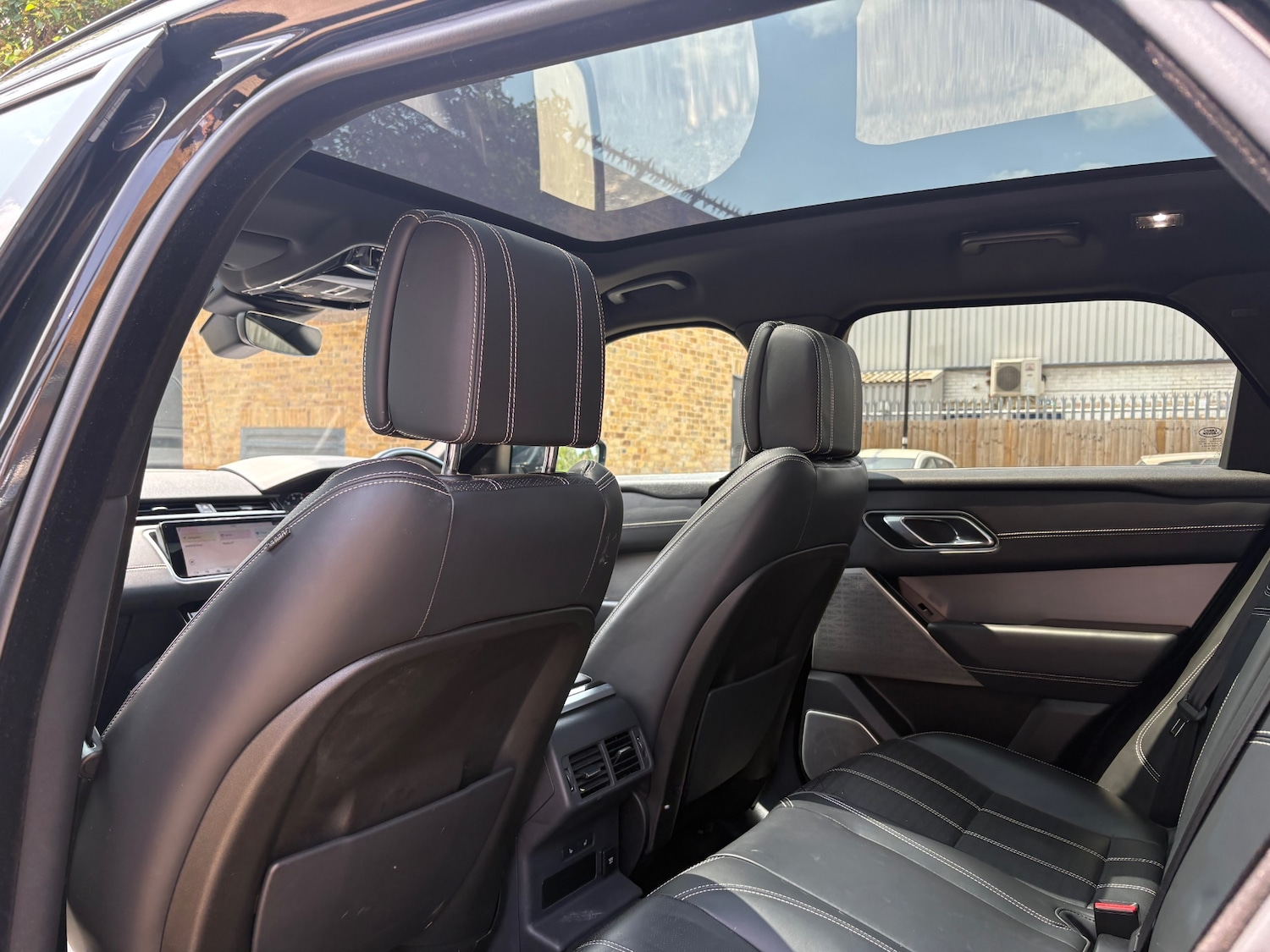 Used Land Rover Range Rover Velar 2018 for sale - 78183089: Photo 15