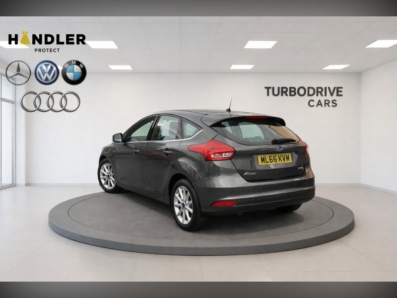 Used Ford Focus 2016 for sale - 78223394: Photo 2