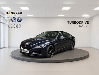 Used Jaguar XE 2016 for sale - 79341709: Photo