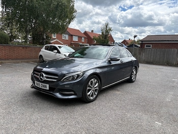 Used Mercedes-Benz C Class 2015 for sale - 79081498: Photo