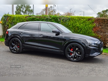 Audi - Q8