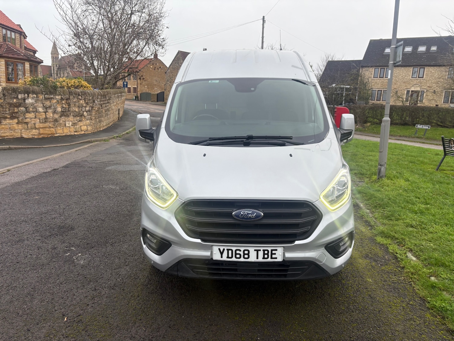 Used Ford Transit Custom 2019 for sale - 76969904: Photo 2