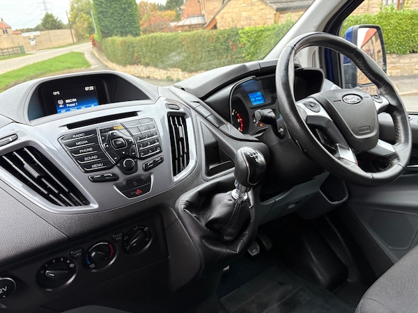 Used Ford Transit Custom 2017 for sale - 76288044: Photo 9