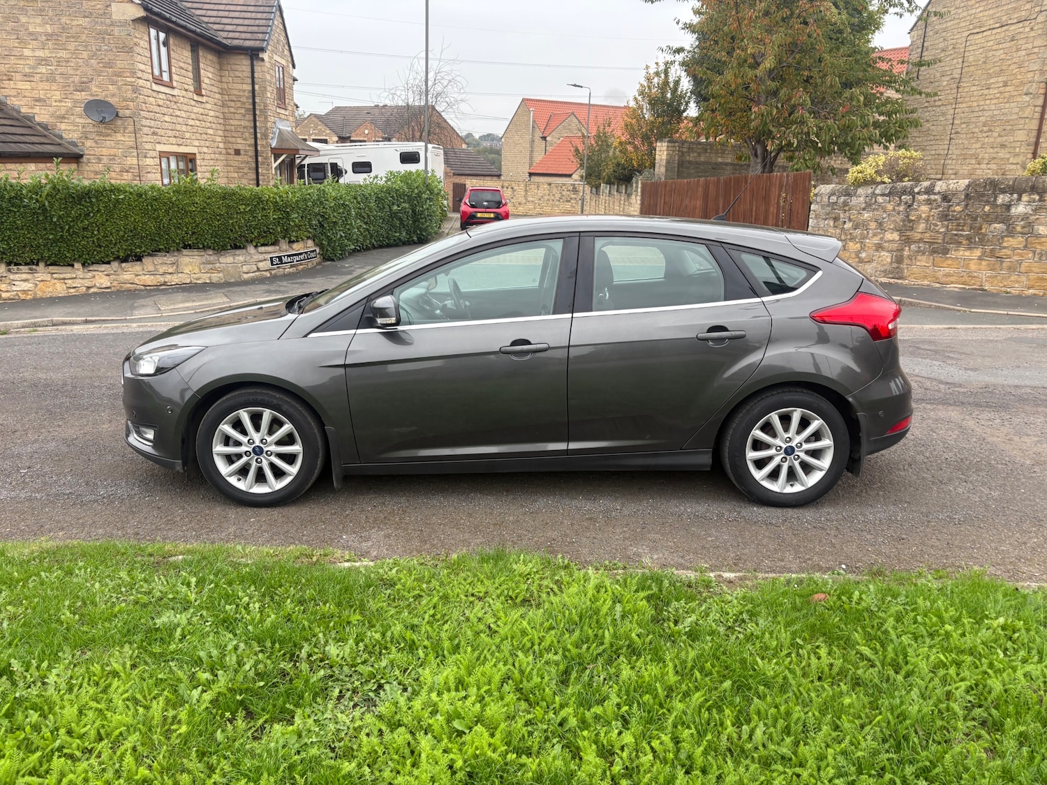 Used Ford Focus 2015 for sale - 76477202: Photo 4