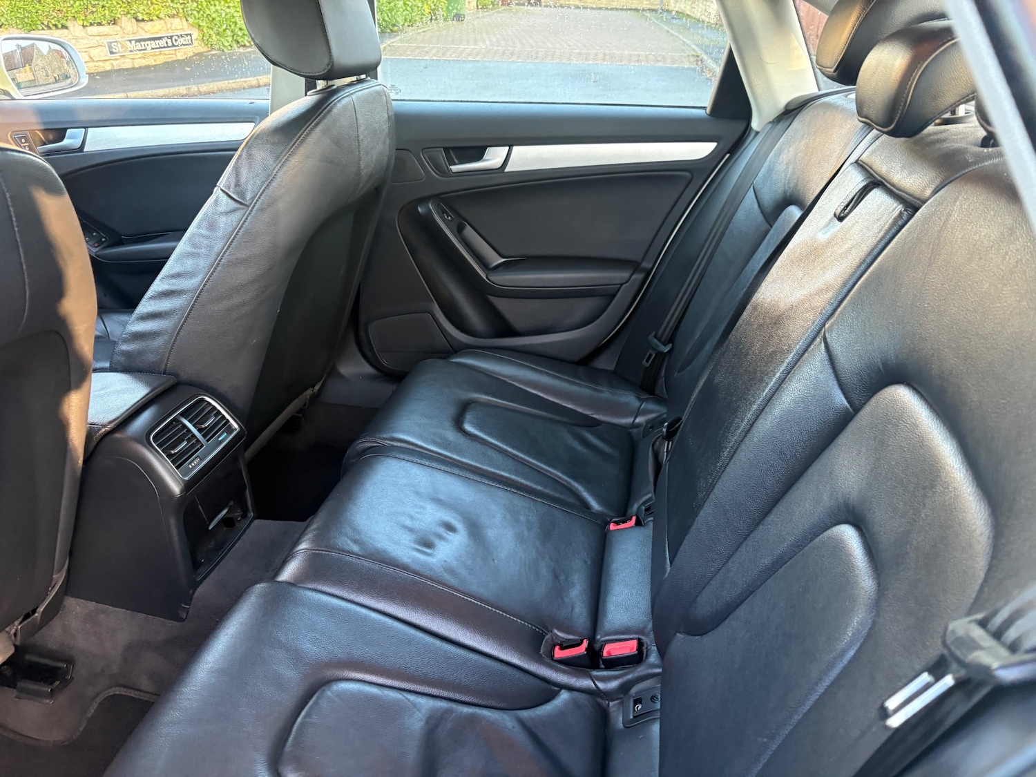 Used Audi A4 2011 for sale - 76692612: Photo 10