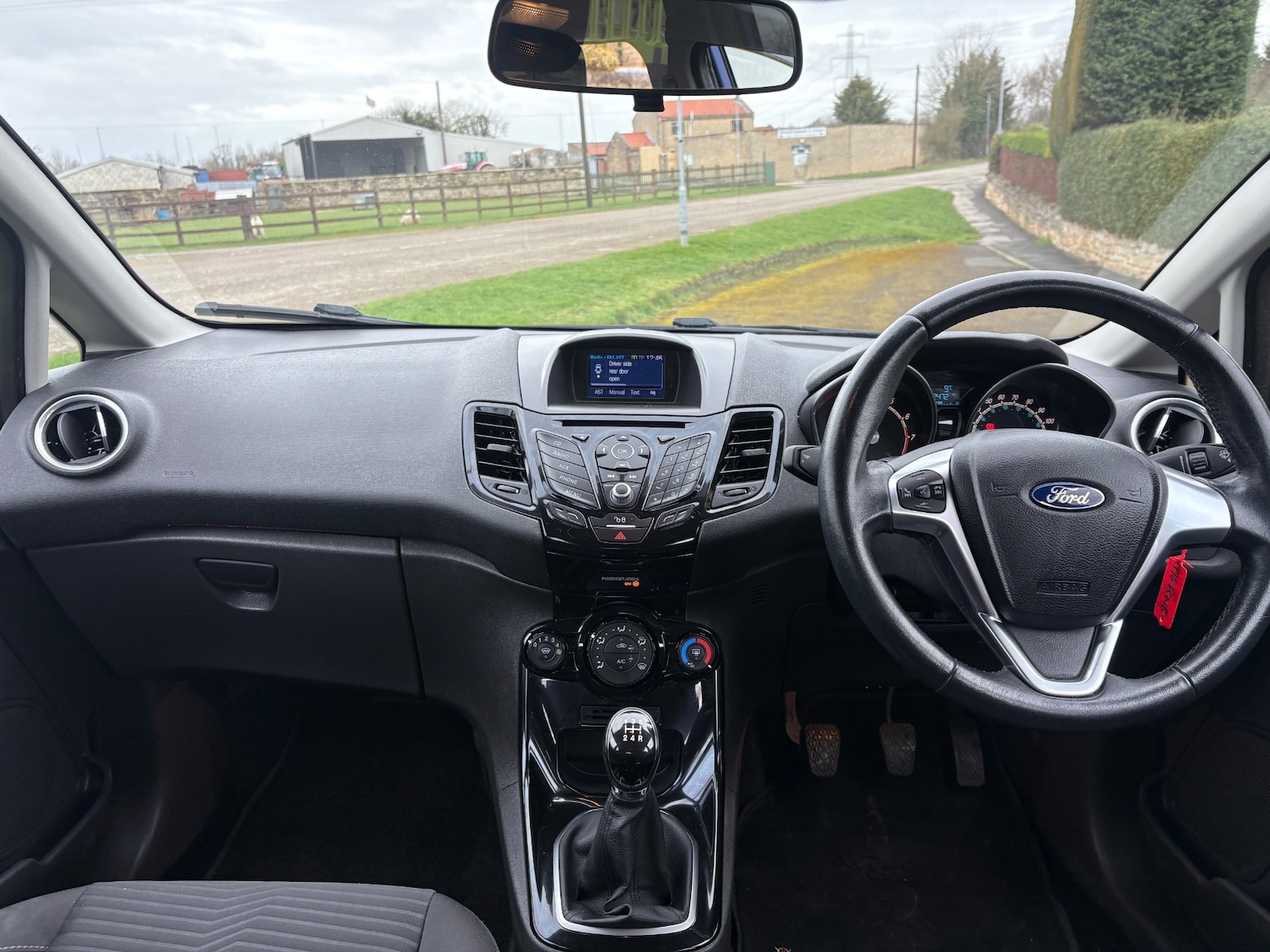 Used Ford Fiesta 2016 for sale - 78064221: Photo 11