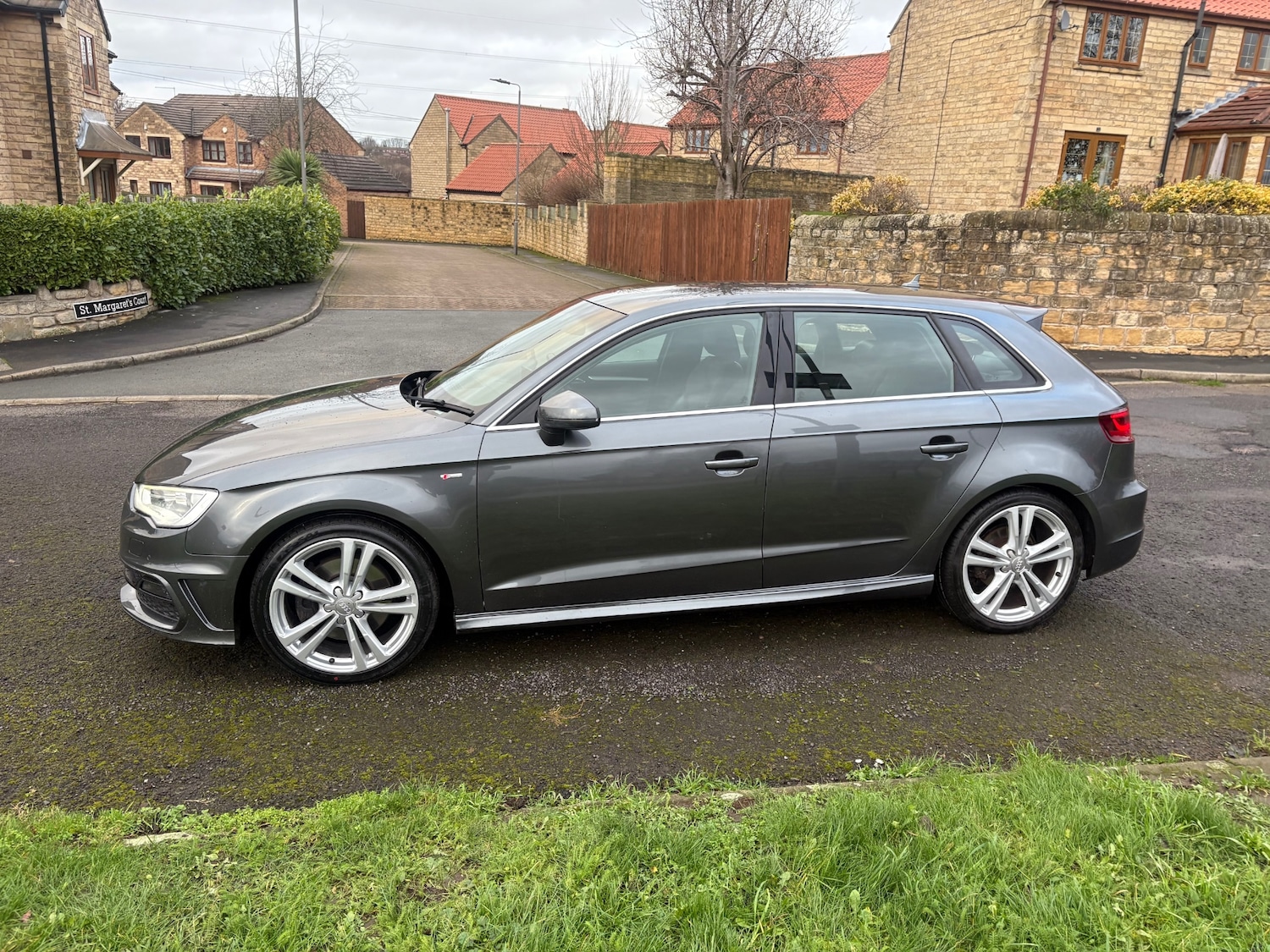 Used Audi A3 2015 for sale - 76980079: Photo 4