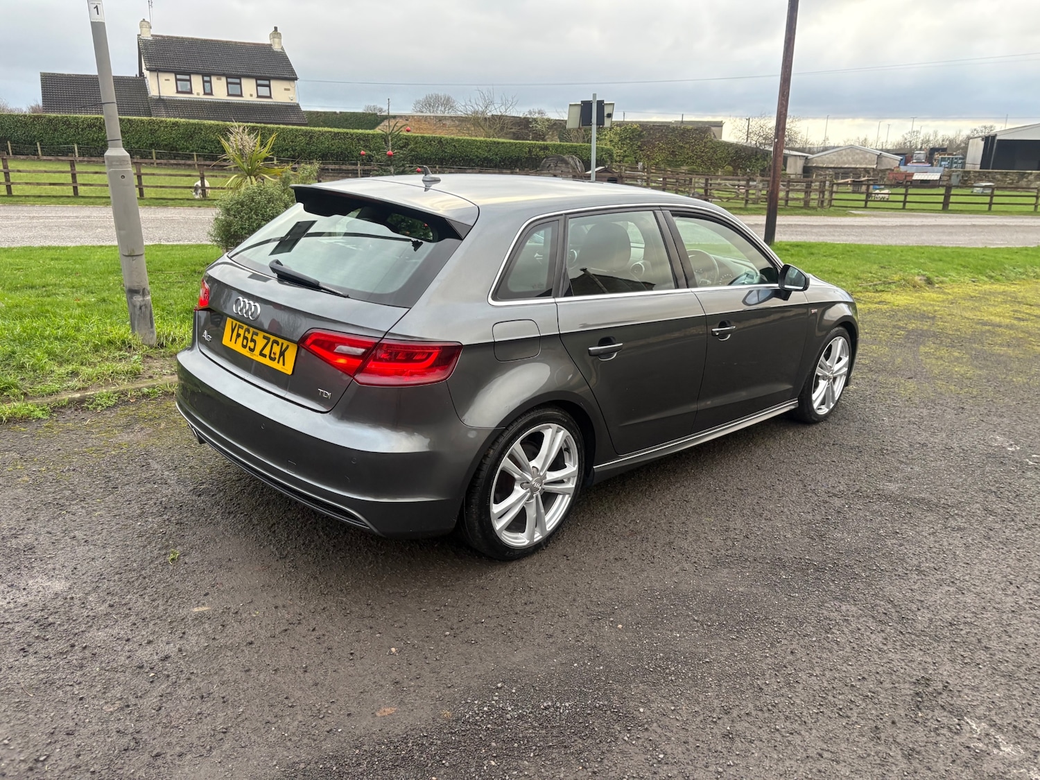 Used Audi A3 2015 for sale - 76980079: Photo 7