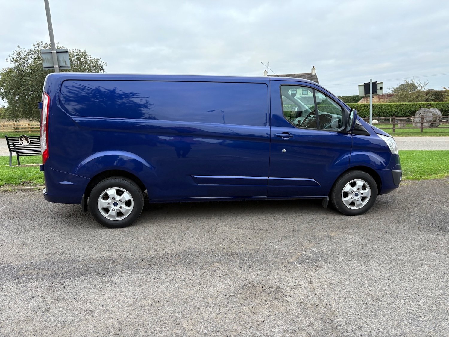 Used Ford Transit Custom 2017 for sale - 76477553: Photo 8
