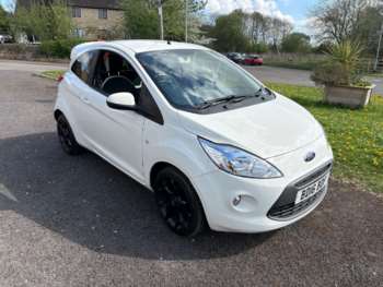 2016 (16) - 1.2 Zetec White Edition 3dr