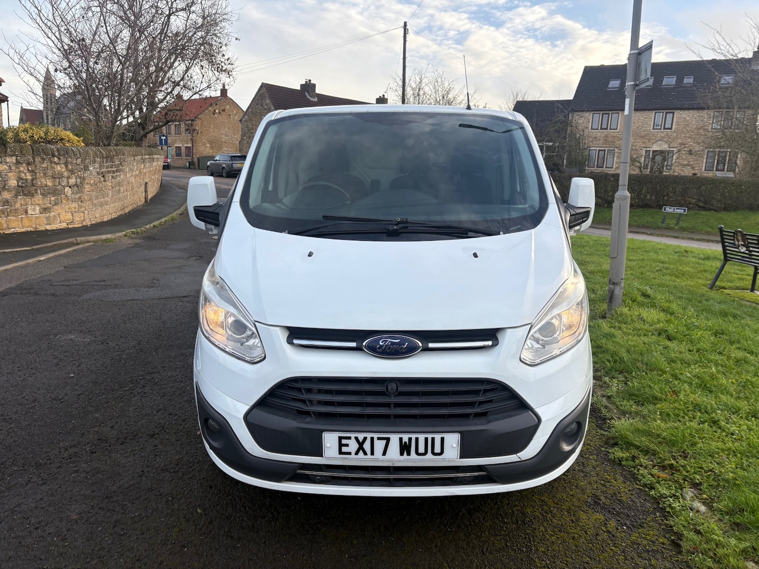 Used Ford Transit Custom 2017 for sale - 76830437: Photo 2