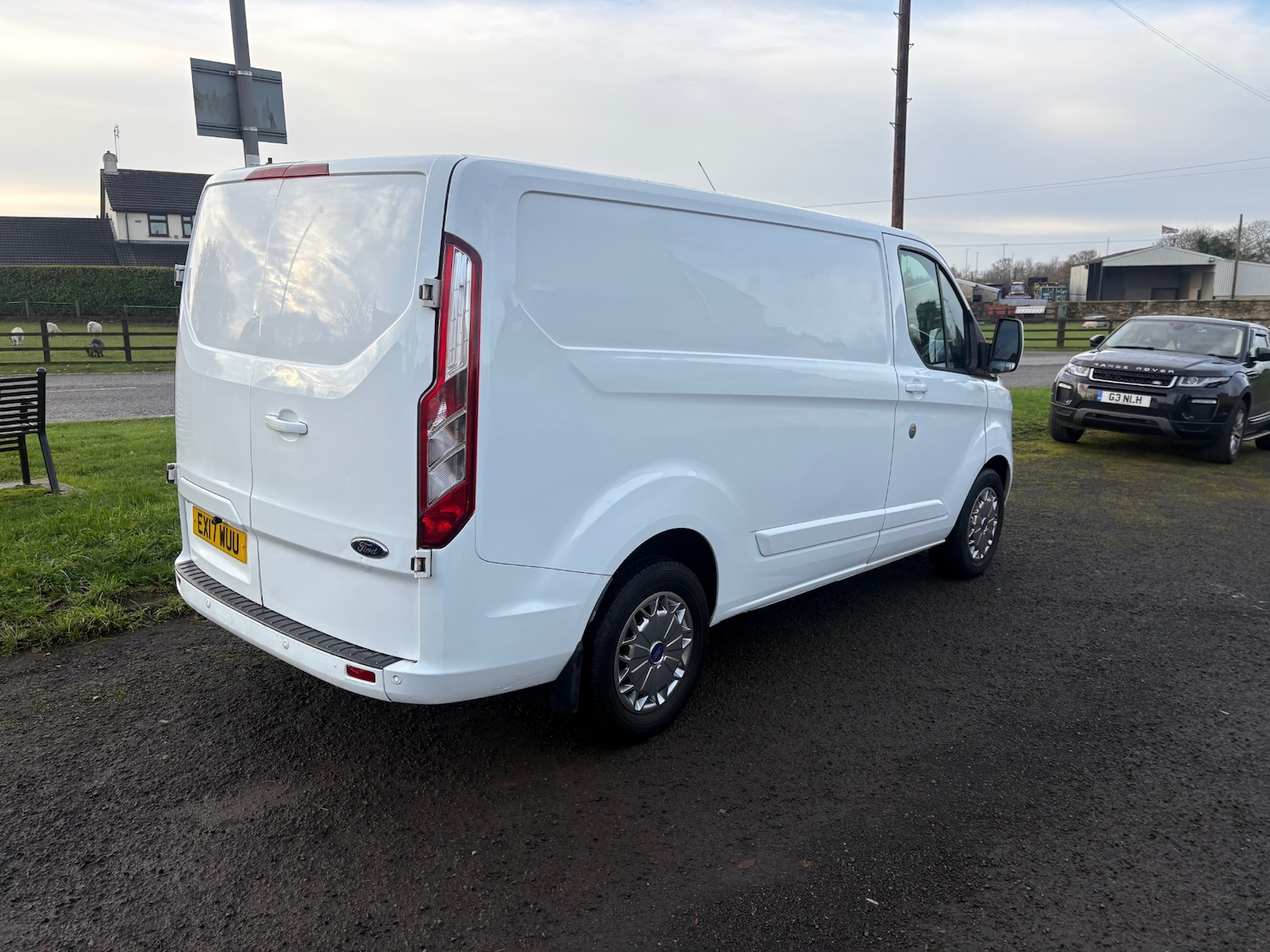 Used Ford Transit Custom 2017 for sale - 76830437: Photo 5