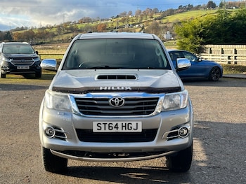 Used Toyota Hilux 2014 for sale - 76792656: Photo