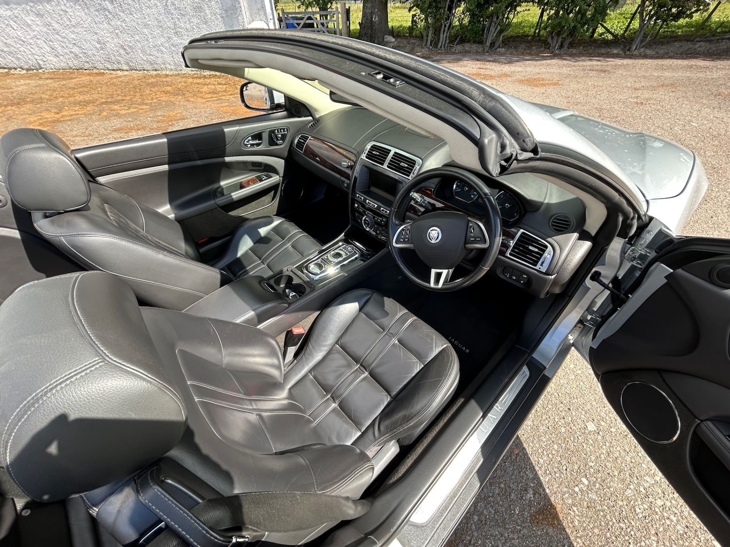 Used Jaguar XK 2012 for sale - 76707357: Photo 10