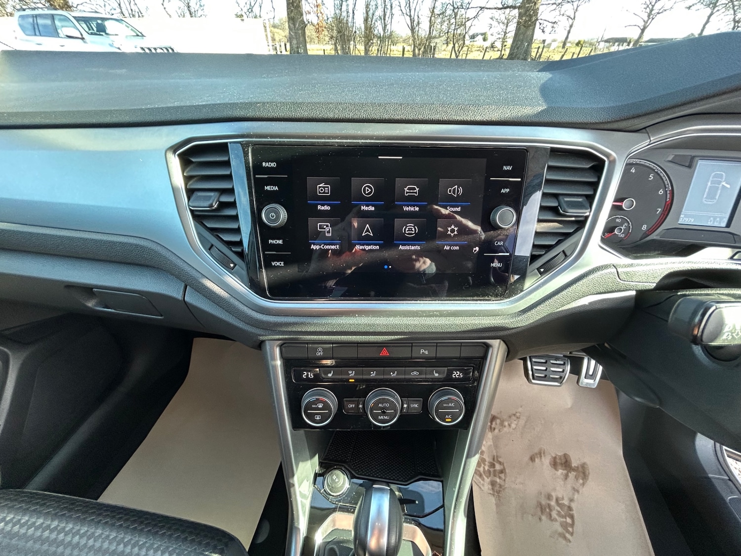 Used Volkswagen T-Roc 2021 for sale - 77714972: Photo 10