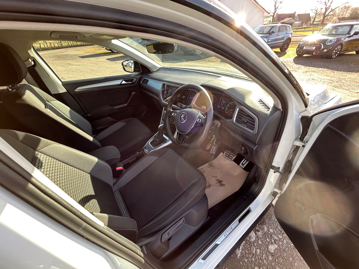 Used Volkswagen T-Roc 2021 for sale - 77714972: Photo 7