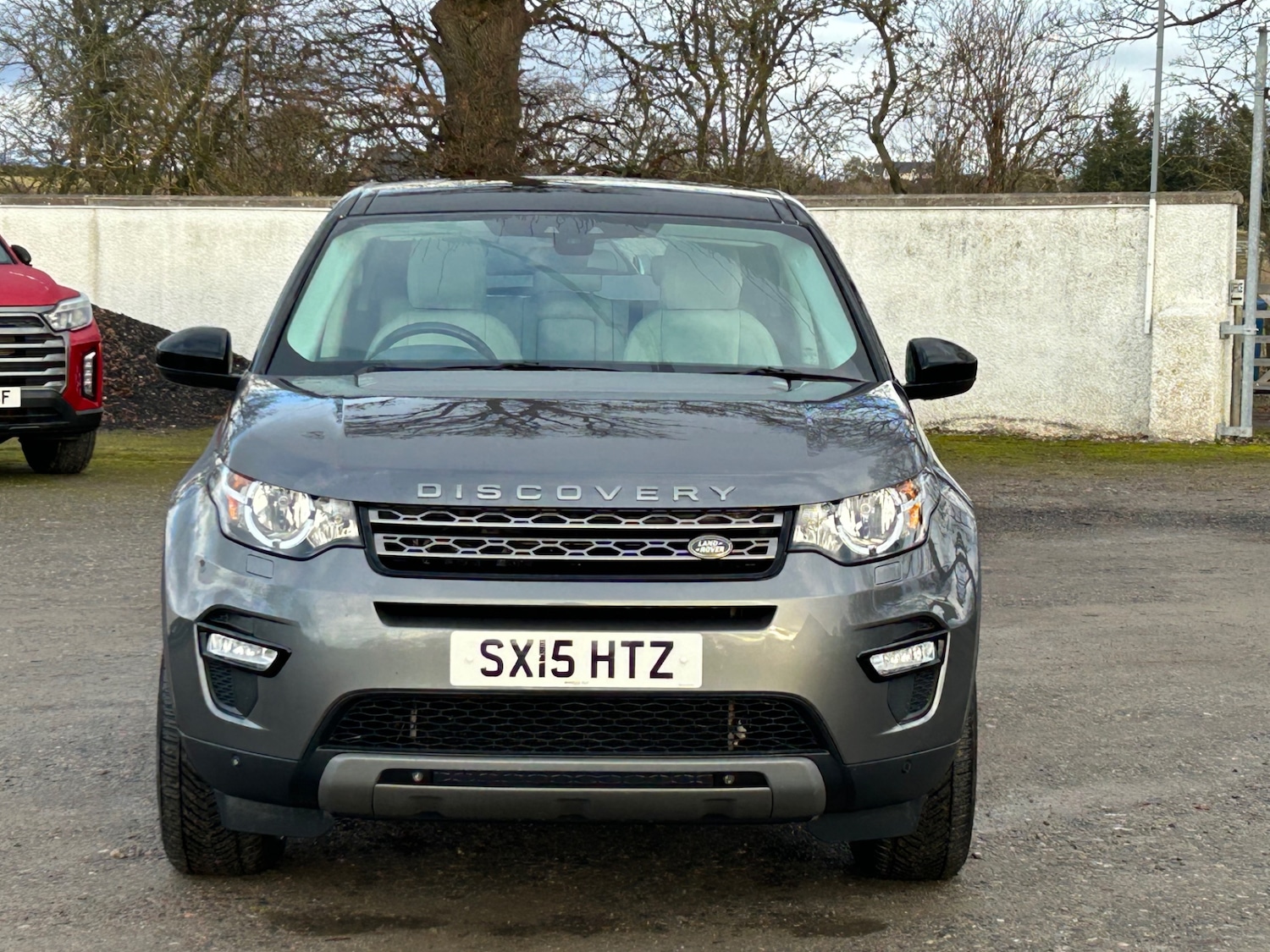 Used Land Rover Discovery Sport 2015 for sale - 77207236: Photo 2