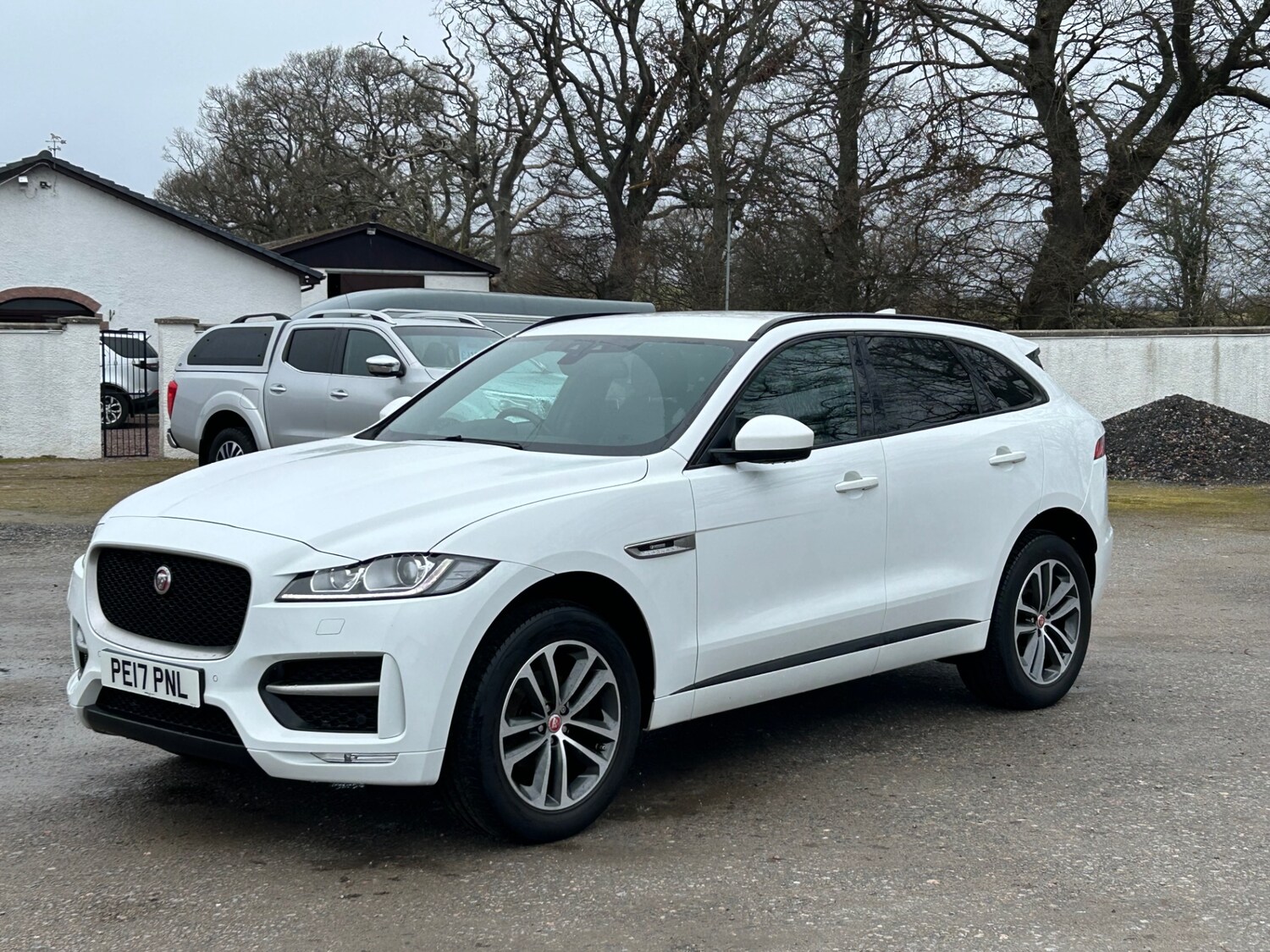 Used Jaguar F-Pace 2017 for sale - 77998717: Photo 3