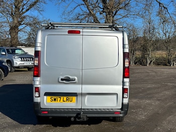 Used Renault Trafic 2017 for sale - 77701280: Photo