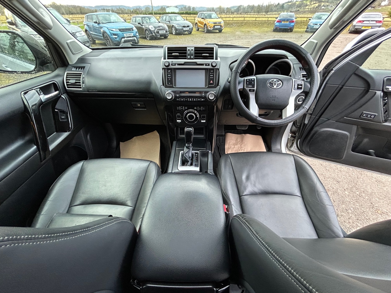 Used Toyota Land Cruiser 2014 for sale - 77350527: Photo 9