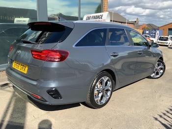 Used Kia Ceed 2018 for sale - 75940786: Photo