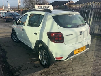 Used Dacia Sandero Stepway 2020 for sale - 77084758: Photo