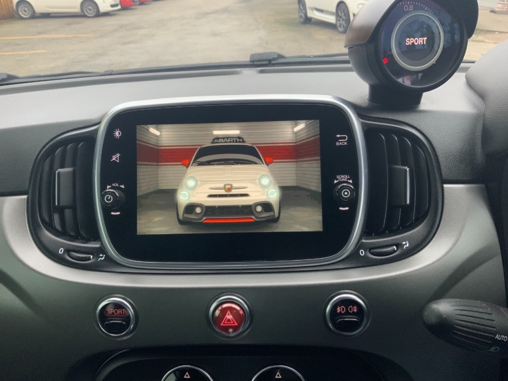 Used Abarth 595 2019 for sale - 77301536: Photo 2