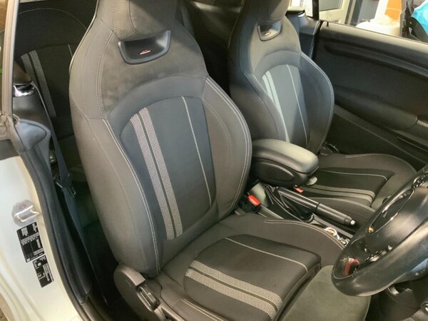 Used MINI Convertible 2019 for sale - 76167536: Photo 18
